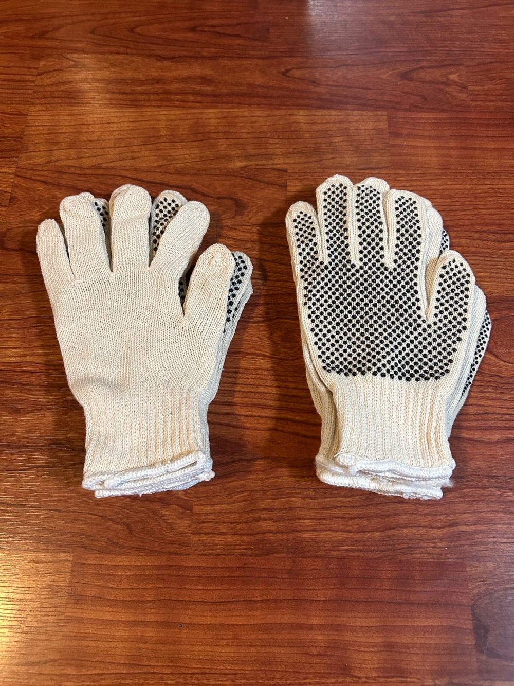 Bundle of 6 pairs Cloth Gloves